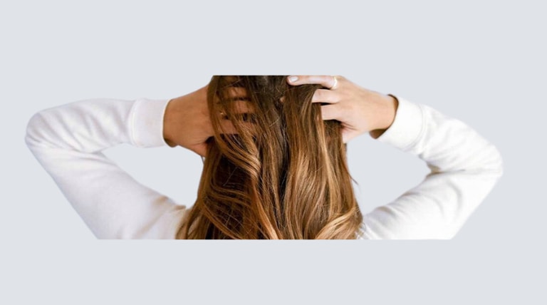 Frizz en el cabello: Tips y consejos para evitarlo | Garnier Chile
